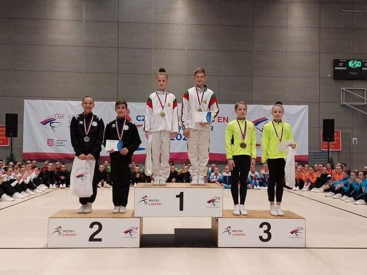 Силно представяне на „Мега спорт“ в открития турнир по спортна аеробика в Чехия