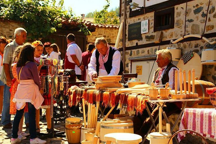 В Златоград канят на Великденски базар