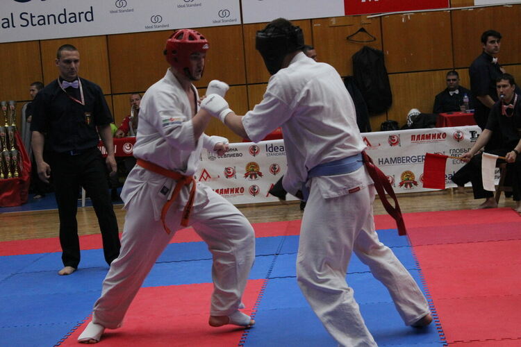 Шест медала за СК "Хамон" - Асеновград от състезание в Севлиево