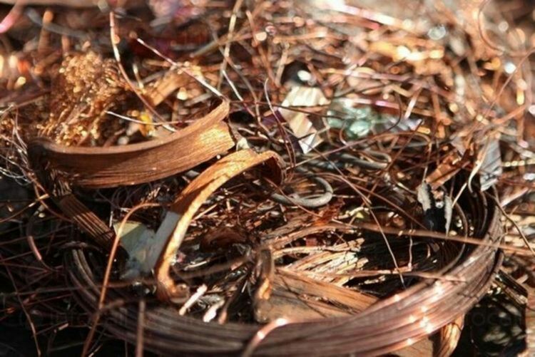 Спипаха двама младежи, задигнали 60кг цветни метали