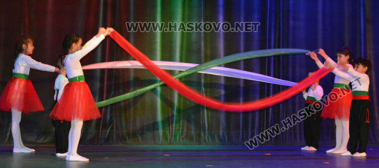 Експерти консултираха на Трудова борса младежи от рискови групи