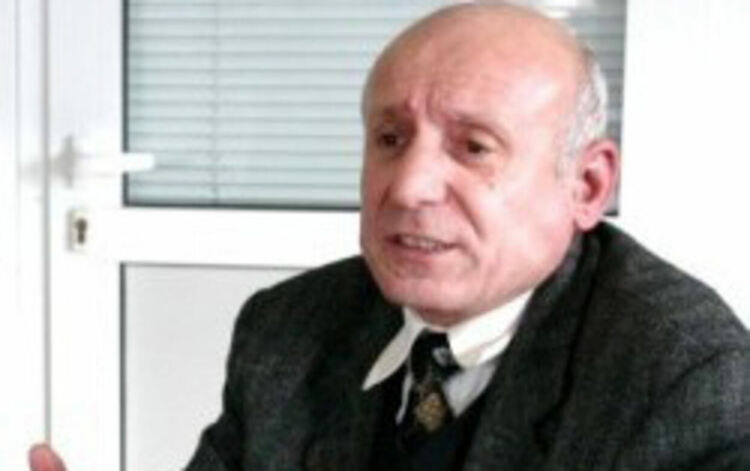 Али Дурмушали