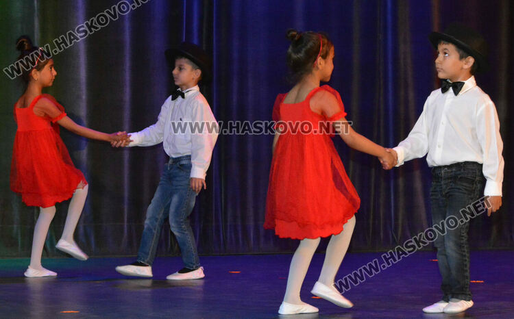 Експерти консултираха на Трудова борса младежи от рискови групи