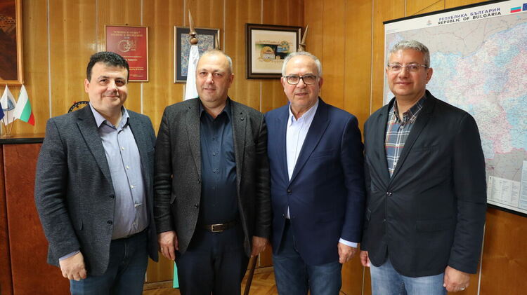 Кметът на Ардино се срещна с ръководстватана три изселнически организации в Турция