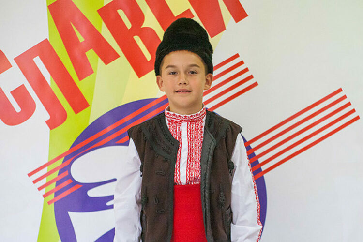 Двама млади таланти от „Зора-Зорничка“ станаха лауреати в радиоконкурс „Славейче“