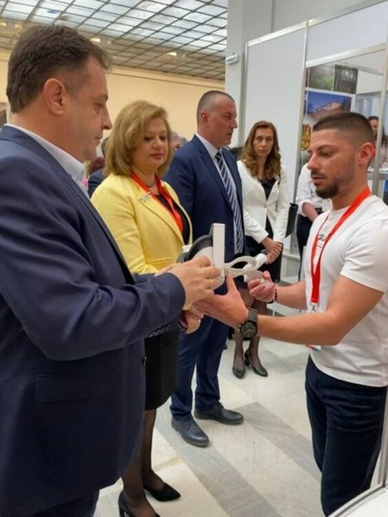 С изключително атрактивен щанд Община Перник посреща посетителите на XVII Международно туристическо изложение „Културен туризъм“ във Велико Търново