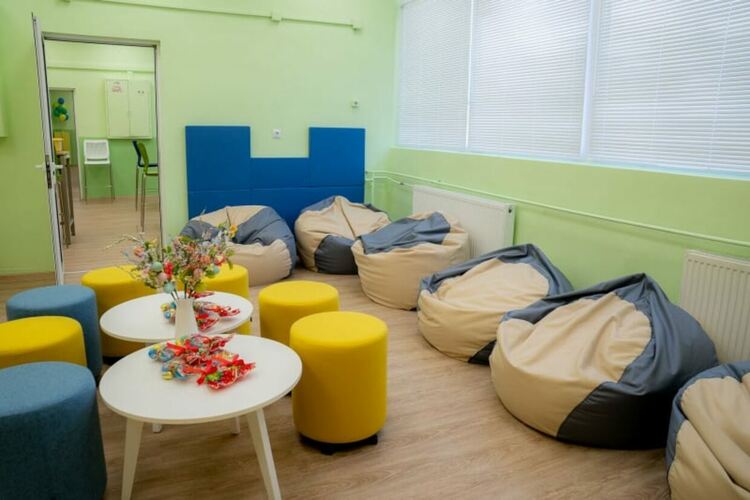 Лазарки поздравиха гостите на "Златаров", дошли за откриването на STEM центъра