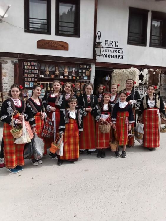 Лазарки пак обикаляха Широка лъка, наричаха за здраве