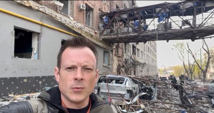 "Ужасяваща бруталност": Руска ракета удари хуманитарна кухня на Хосе Андрес в Харков