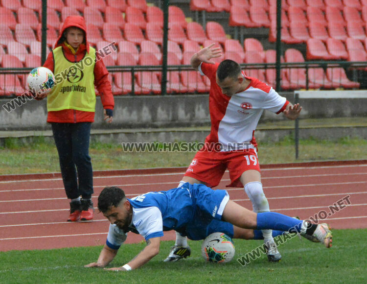 “Саяна Хасково” победи “Левски” (Карлово) с 2:0
