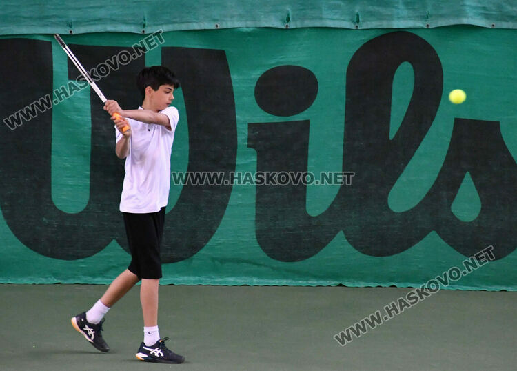 Тенисисти от 6 континента се включиха в турнир в Хасково