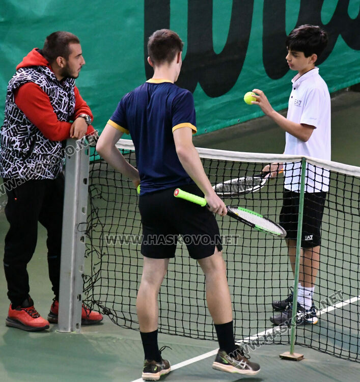 Тенисисти от 6 континента се включиха в турнир в Хасково