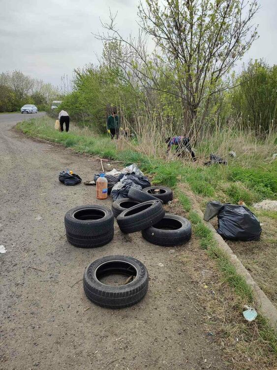 Ентусиасти събраха над 100 чувала отпадъци само от района на Дебърската чешма