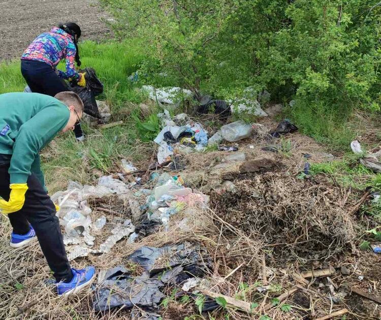 Ентусиасти събраха над 100 чувала отпадъци само от района на Дебърската чешма