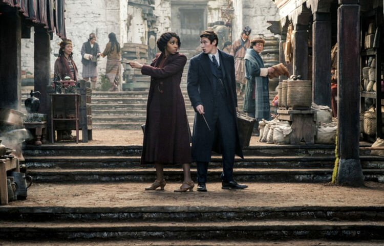 "Фантастични животни: Тайните на Дъмбълдор" оглави бокс-офиса на Северна Америка