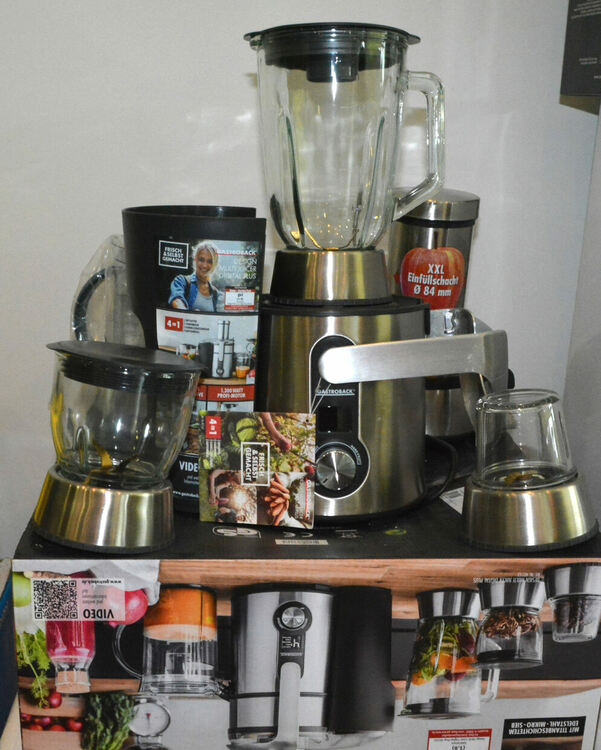 Магазин „ELLISS“ вече и в Хасково: С още една идея по-близо до вас!