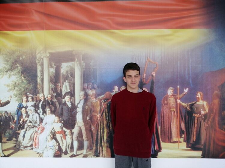 Атанас от Езиковата „докосна звездите“ в Санкт Петербург!