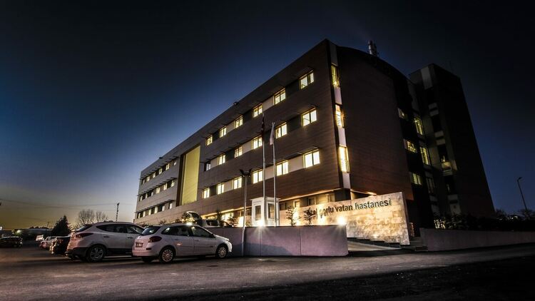 Д-р Мустафа Йондер Долап отблизо