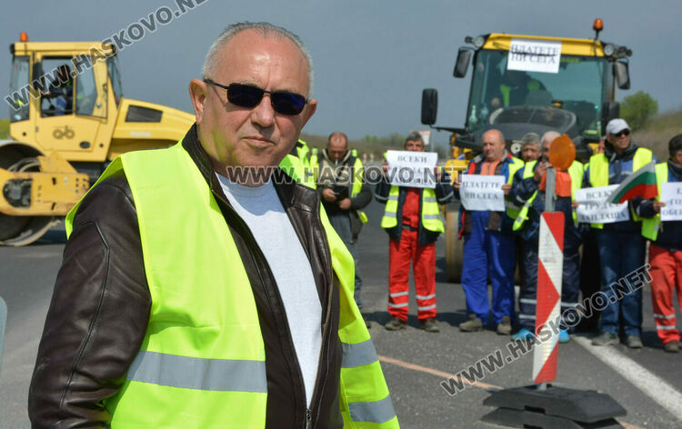 Строители блокираха АМ „Марица“, чакайки парламентарното решение за парите си