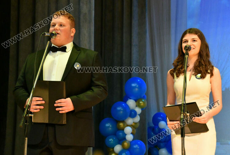 Президентът Румен Радев на 50-годишния юбилей на ПМГ-Хасково: За първи път сънувах речта си!