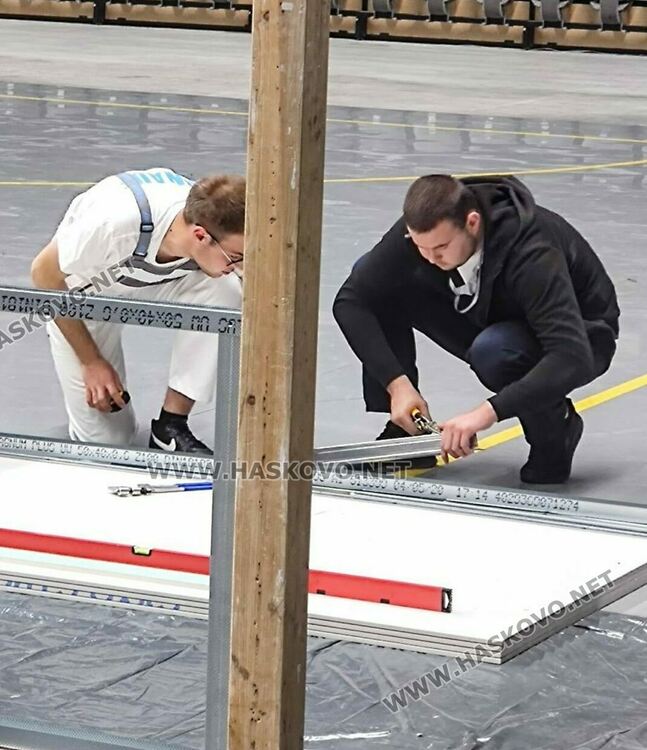 Анелия Петрова и Марин Данев от Хасково сред победителите на състезанието „Млад строител“