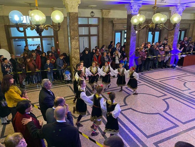 В истински празник се превърна надиграването &bdquo;Дръж се земьо, граовец те гази&ldquo;