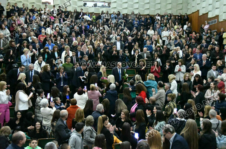 Президентът Румен Радев на 50-годишния юбилей на ПМГ-Хасково: За първи път сънувах речта си!