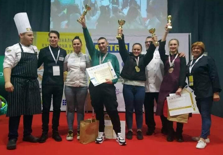 Злато и национално признание за ученичка от Гимназията по туризъм в Хасково