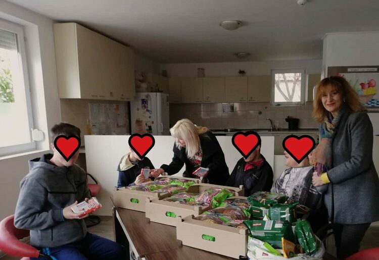 Социалистите в Кърджали с кампания "Солидарен Великден"