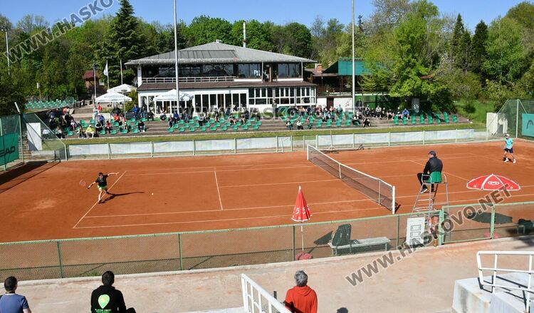 Адрияно Дженев е вицешампион на турнира от ITF до 18 г. в Хасково