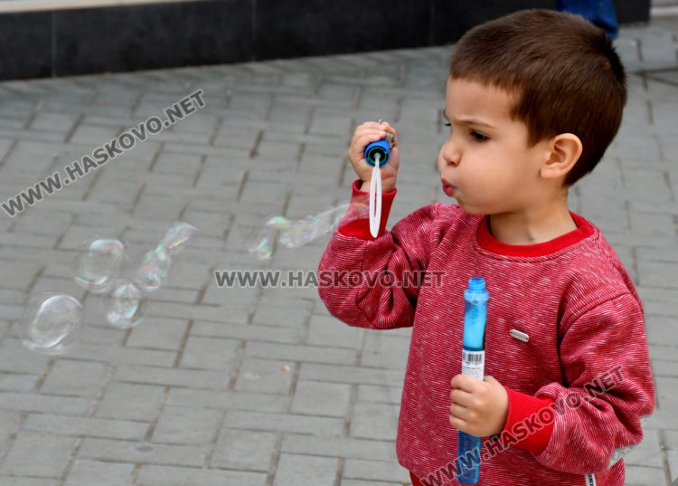 Слънчево и топло време днес