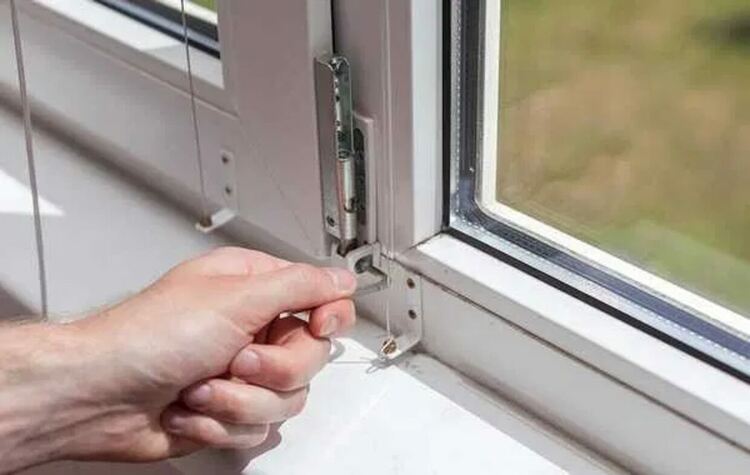 Голямо предлагане на работни места на трудовата борса в Кърджали, новите позиции са за монтажници на дограма