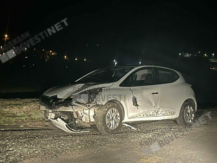 Кола под наем катастрофира след каскади край Енчец, кара я нахакана дама