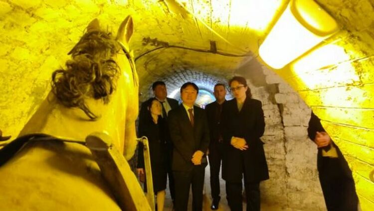 Кметът на Община Перник Станислав Владимиров и екипът му се срещнаха с дипломати от Южна Корея