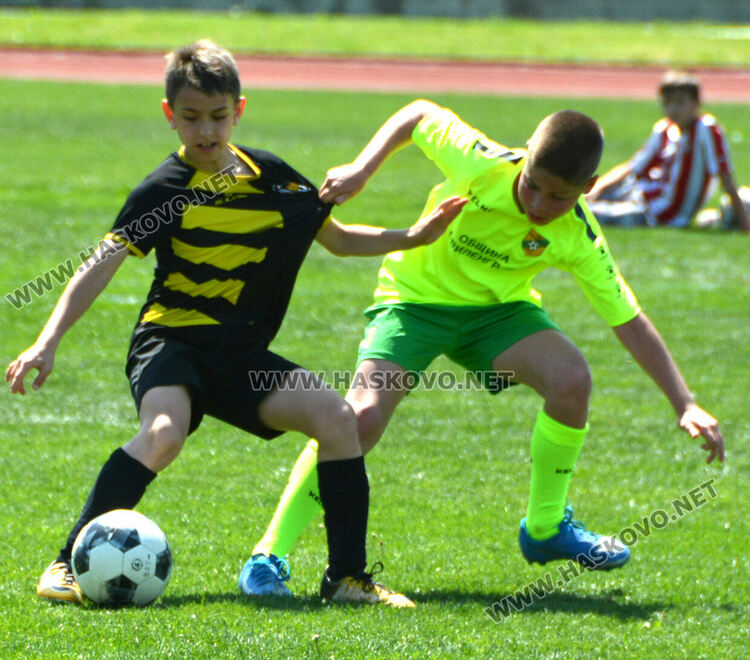 ФК „Свиленград“ вдигна купата от турнира „Децата и футболът“