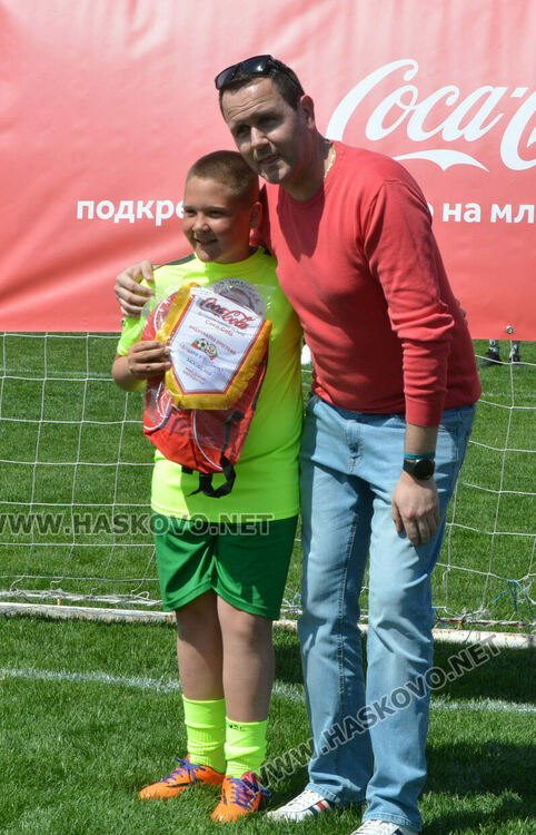 ФК „Свиленград“ вдигна купата от турнира „Децата и футболът“