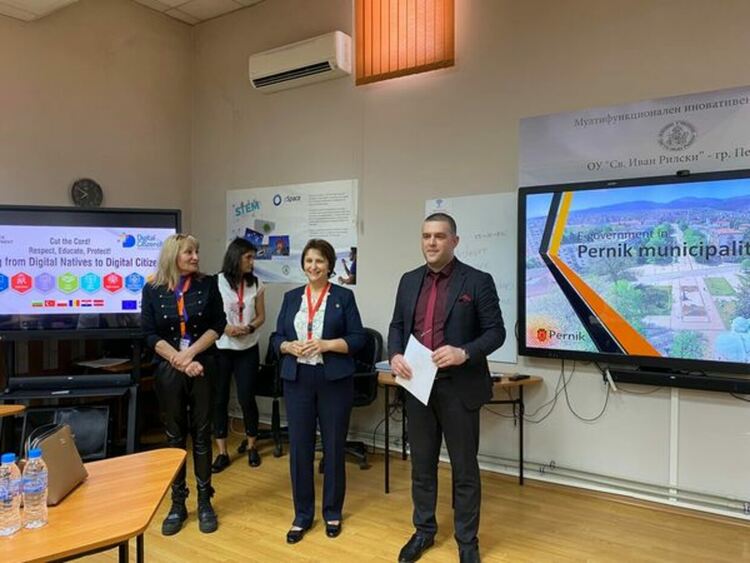 ОУ „Св. Иван Рилски“ гр. Перник е домакин на първата партньорска среща по проект на програма „Еразъм+“