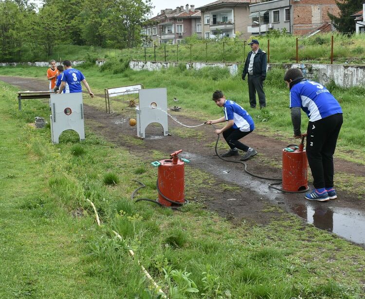 Състезание между отбори по противопожарна безопасност се проведе в Асеновград