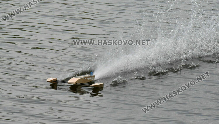 Световни и европейски шампиони се включиха в Държавното по корабомоделен спорт