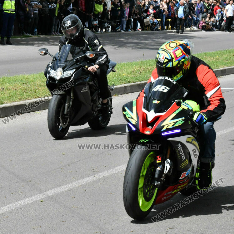 Рокерско шоу и състезателни стартове в Харманли