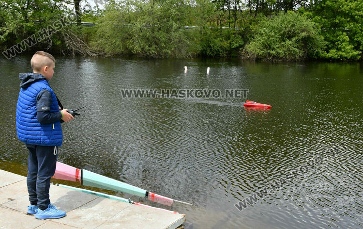 Световни и европейски шампиони се включиха в Държавното по корабомоделен спорт