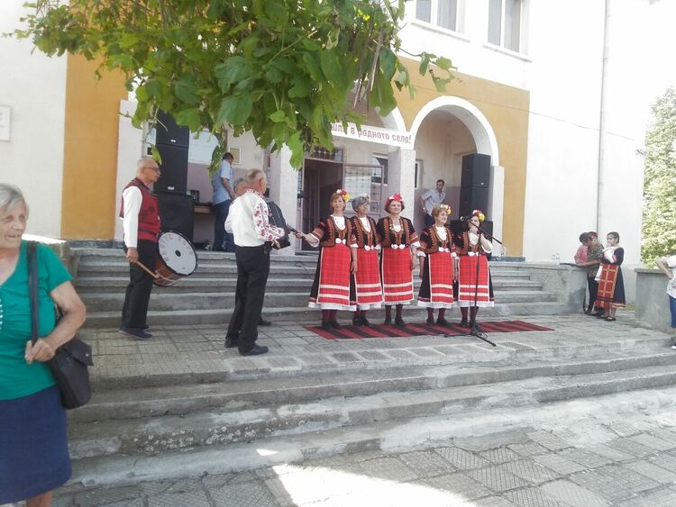 След две години прекъсване отново събор в Пчеларово