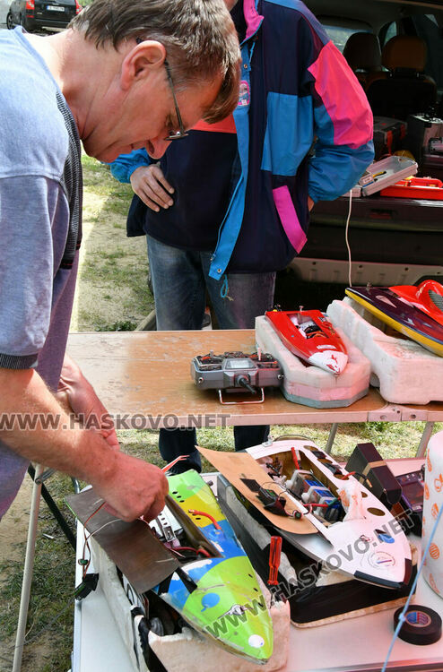 Световни и европейски шампиони се включиха в Държавното по корабомоделен спорт