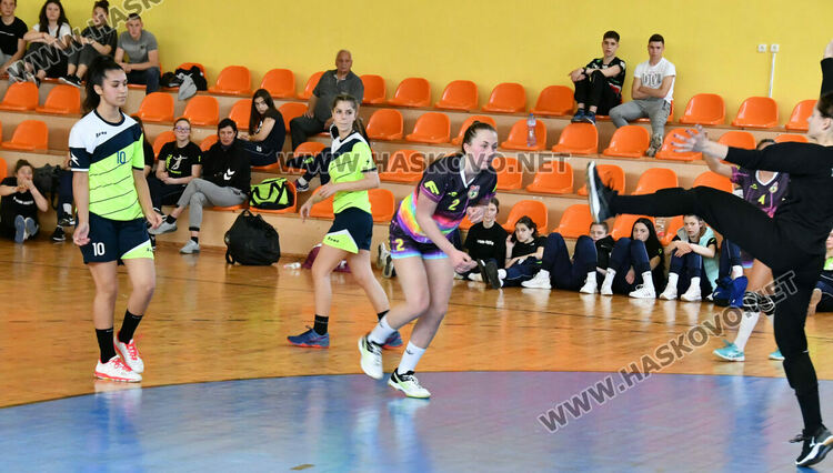 Хандбалистките на Хасково ще спорят за бронзовите медали в Държавното първенство