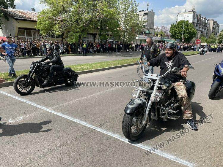 Рокерско шоу и състезателни стартове в Харманли