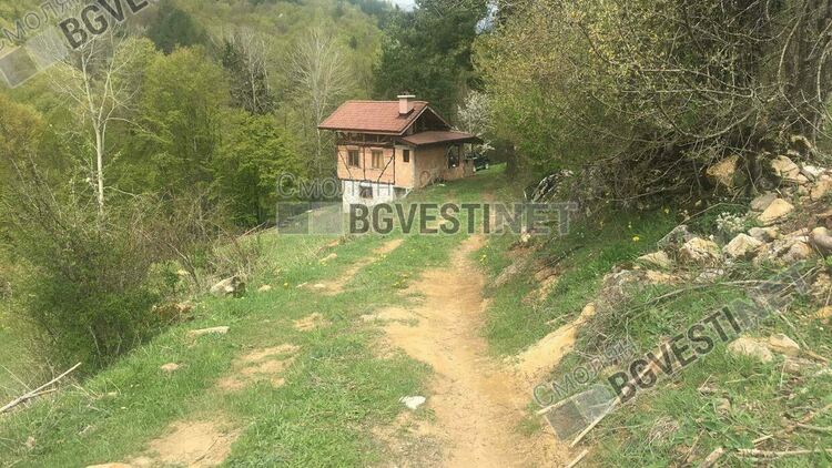 до тази вила е намерен прострелян Барбудов