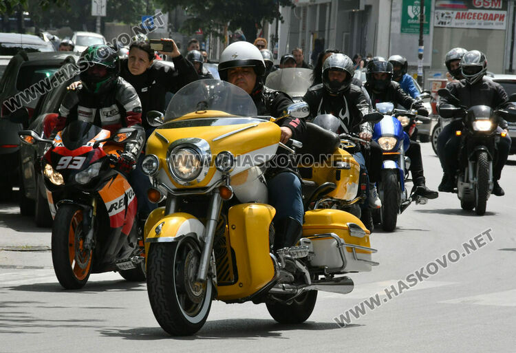 Рокерско шоу и състезателни стартове в Харманли