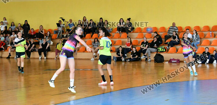 Хандбалистките на Хасково ще спорят за бронзовите медали в Държавното първенство