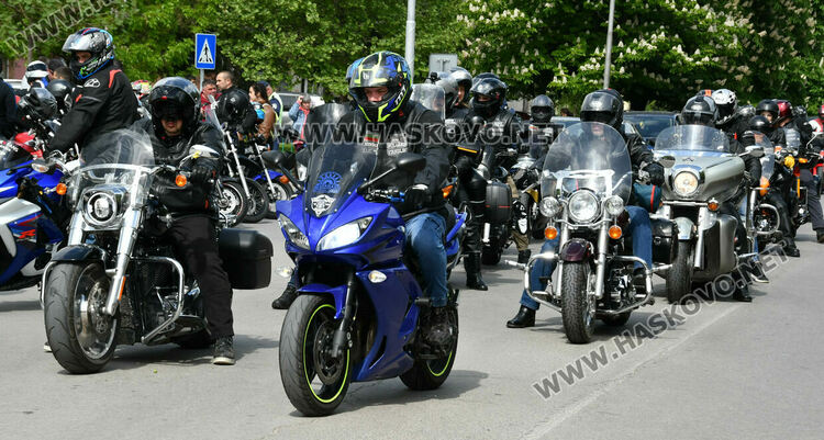 Рокерско шоу и състезателни стартове в Харманли