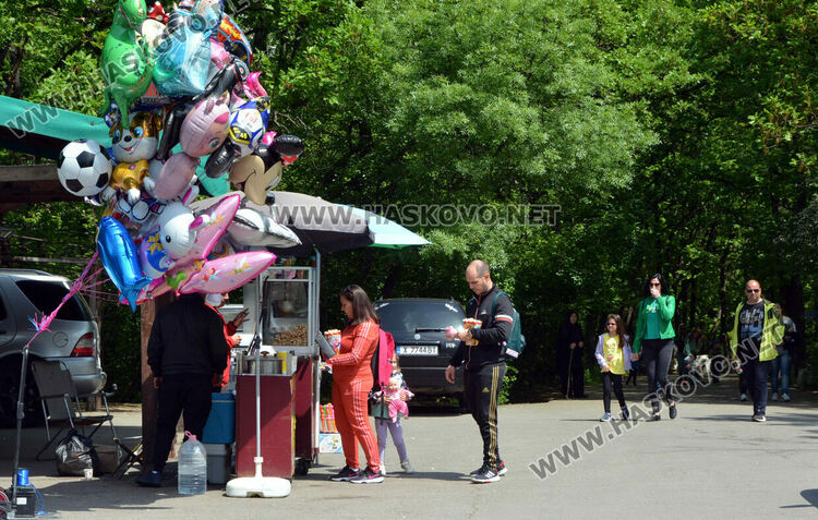 Изпочупиха лодката в езерото в “Кенана”